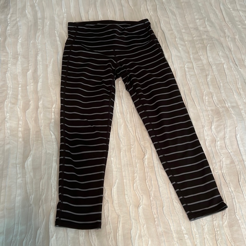 Athleta black and gray striped leggings